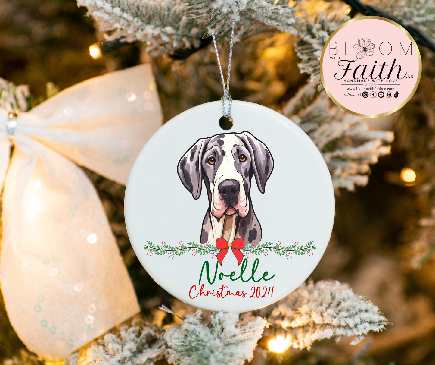 Personalized ornament with pet's photo